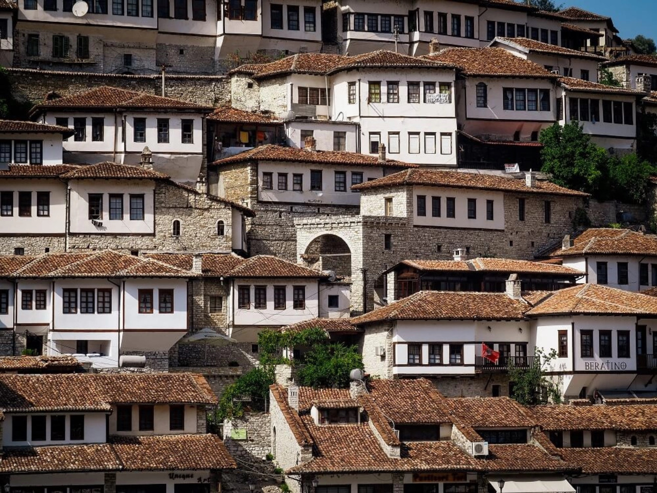 Berat UNESCO and Belsh Lake: Full day tour from Tirana